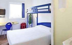 Ibis Budget Curitiba Centro